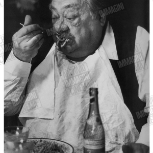 Poster Bianco e Nero Colazione in Cielo Pranzo degli Operai